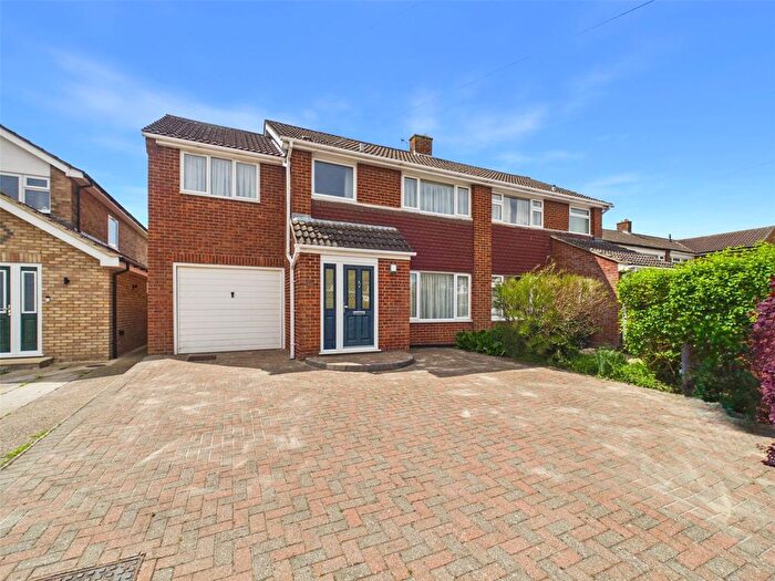 5 Bedroom Semi-Detached House For Sale In Beech Road, Chinnor, Oxfordshire, OX39