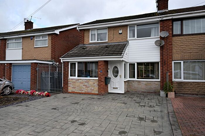 3 Bedroom Semi-Detached House For Sale In Hamble Drive, Warrington, WA5