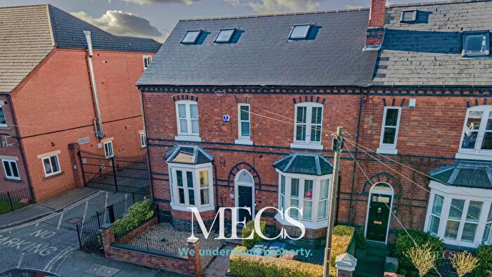 4 Bedroom Terraced House For Sale In Ravenhurst Road, Birmingham, West Midlands, B17