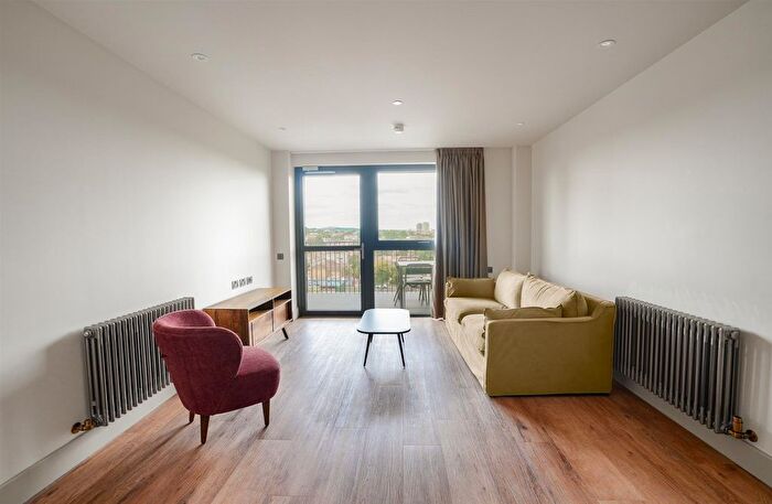 2 Bedroom Flat To Rent In Ashley Road, London, N17