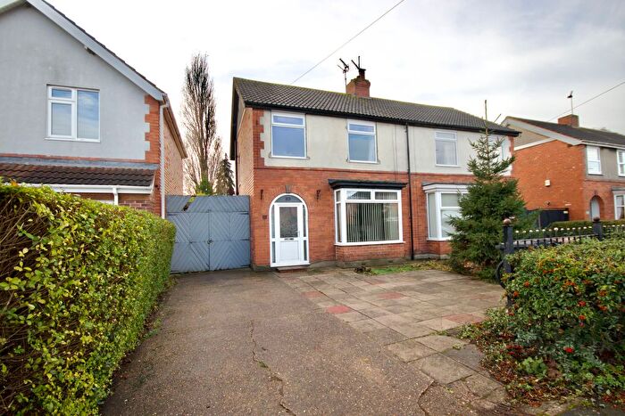 3 Bedroom Semi-Detached House For Sale In Skellingthorpe Road, Lincoln, LN6