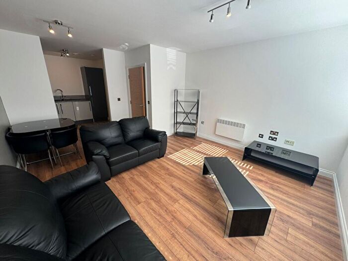 2 Bedroom Flat To Rent In Mint Drive, Hockley, B18