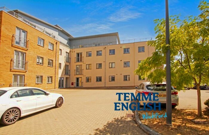 1 Bedroom Ground Flat To Rent In Golden Jubilee Way, Wickford, SS12