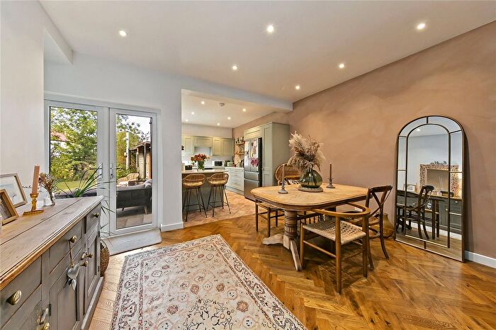 3 Bedroom Semi-Detached House For Sale In Myrtle Road, Hampton Hill, TW12