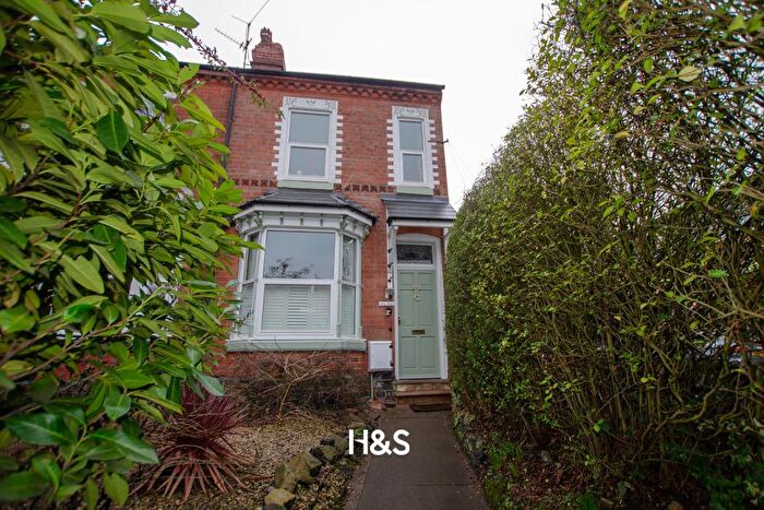 2 Bedroom End Of Terrace House For Sale In Alcester Road, Birmingham, B13