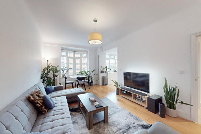 2 Bedroom Apartment To Rent In Grove End Gardens, Grove End Road, St Johns Wood, London, NW8