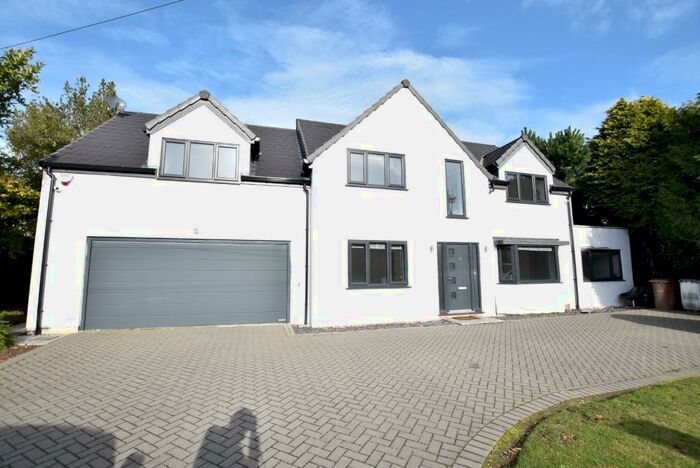 5 Bedroom Detached House To Rent In The Drive, Alwoodley, Leeds, LS17