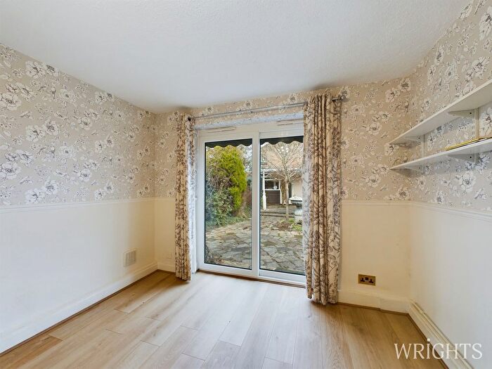 3 Bedroom Bungalow For Sale In Herns Lane, Welwyn Garden City, AL7