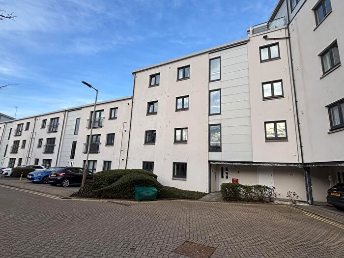 2 Bedroom Flat To Rent In Vasart Court, Perth, PH1