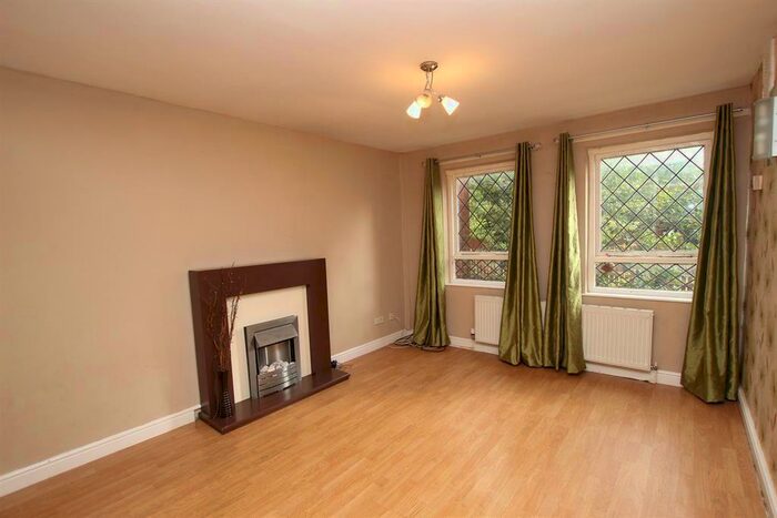 2 Bedroom Maisonette To Rent In Denville Road, Blackburn, BB2