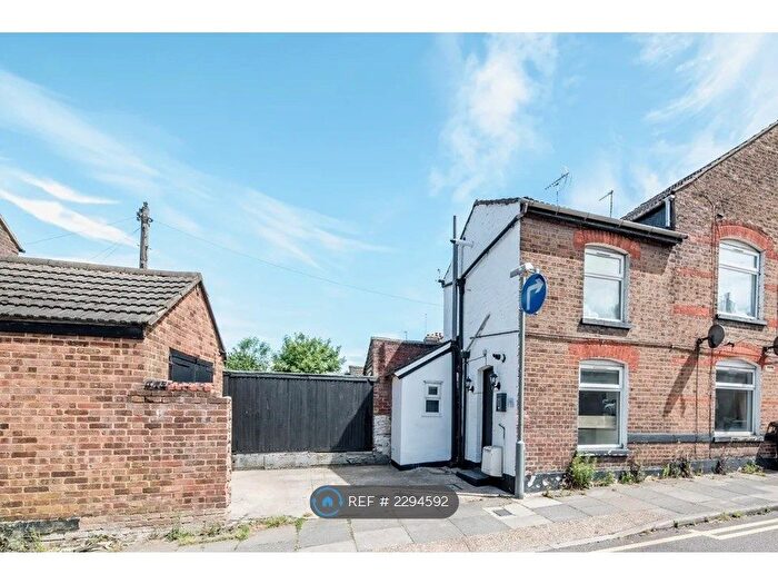 1 Bedroom Flat To Rent In Cowper Street, Luton, LU1