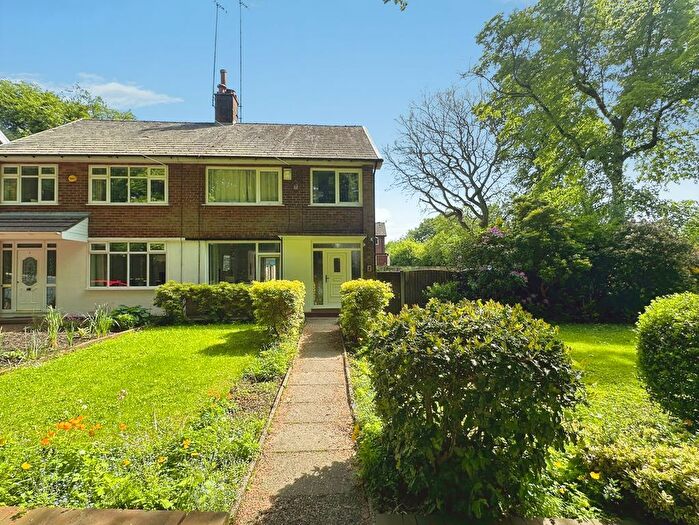 3 Bedroom Semi-Detached House For Sale In Bridge Hall Drive, Bury, BL9