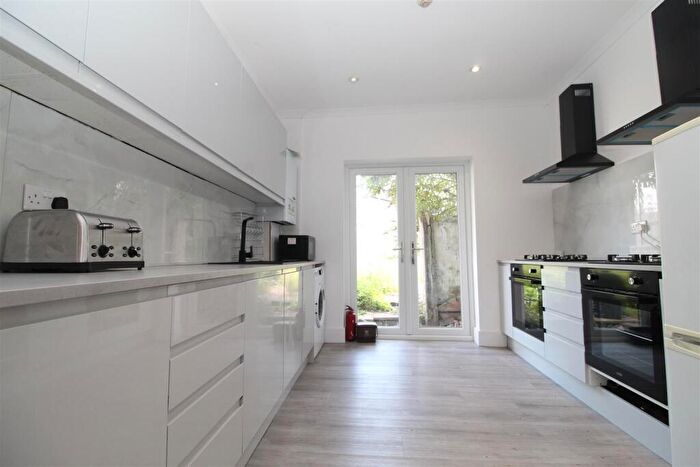 6 Bedroom House To Rent In Cathays Terrace, Cathays, Cardiff, CF24