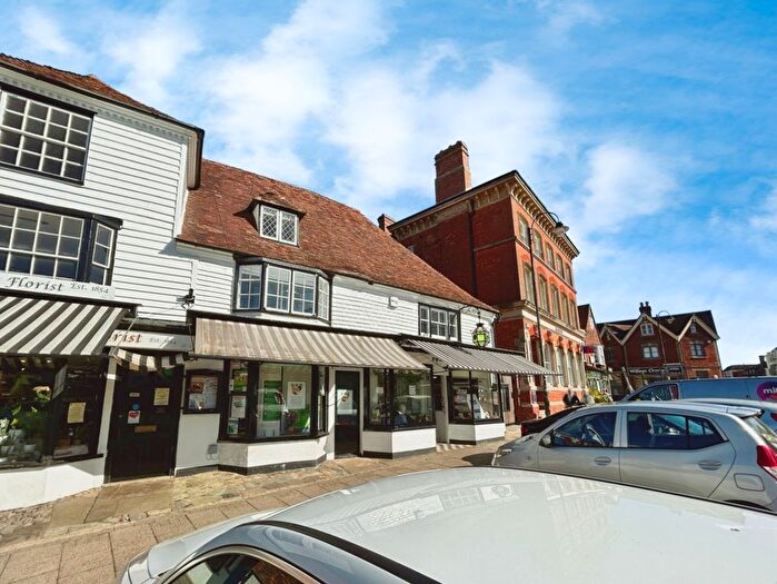 3 Bedroom Flat To Rent In High Street, Tenterden, TN30
