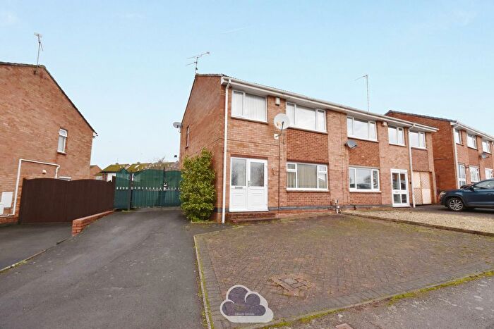 3 Bedroom Semi-Detached House To Rent In Mayflower Drive, Coventry, CV2