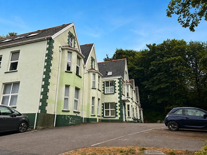 2 Bedroom Flat For Sale In Old Road, Neath, SA11