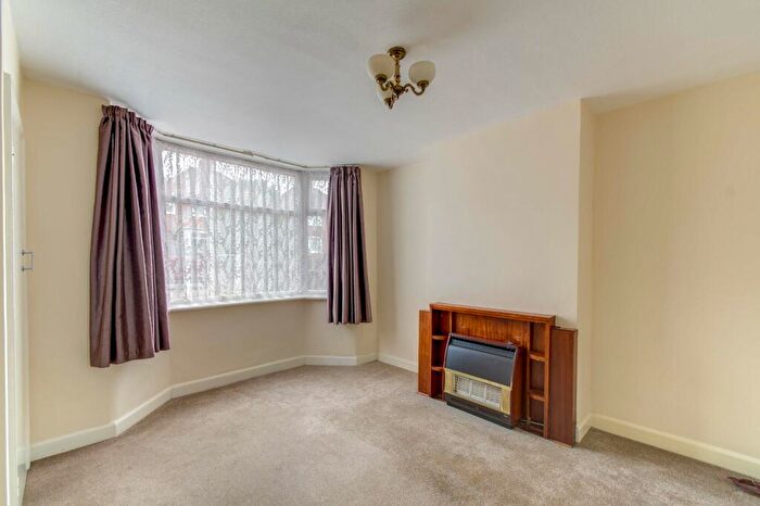2 Bedroom End Of Terrace House For Sale In Edenhurst Road, Birmingham, West Midlands, B31