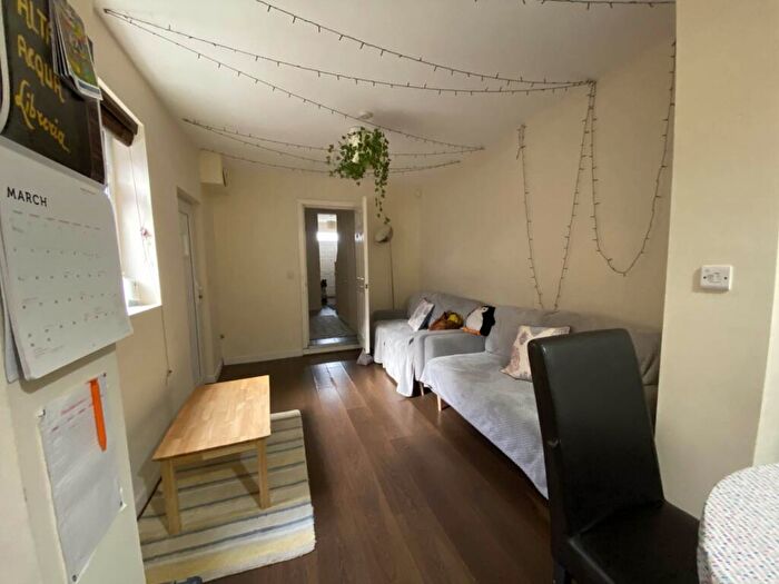 5 Bedroom Terraced House To Rent In Moseley Road, Fallowfield, M14