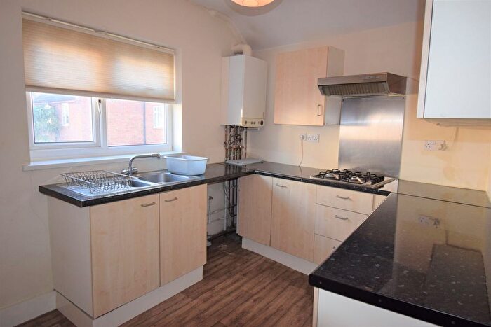 2 Bedroom Flat To Rent In Dagenham, RM10