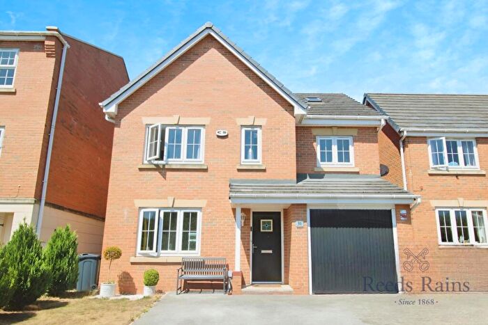 5 Bedroom Detached House For Sale In Woodside View, Middleton, Leeds, West Yorkshire, LS10