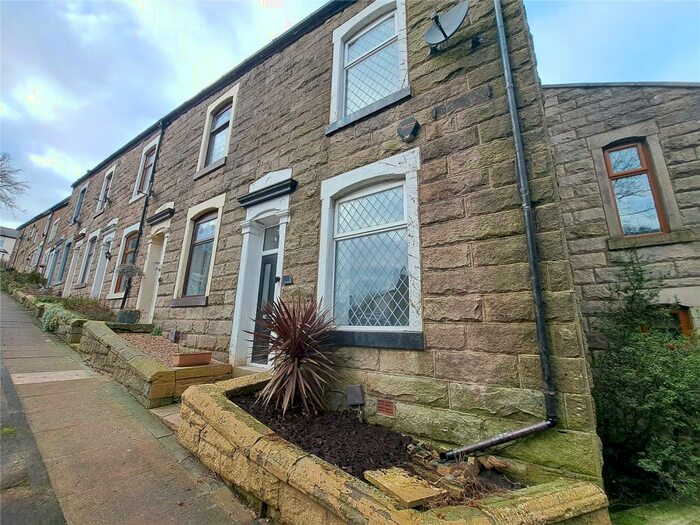3 Bedroom End Of Terrace House To Rent In Clement Street, Darwen, Lancashire, BB3