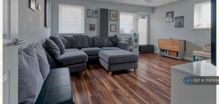 2 Bedroom Flat To Rent In Spital View, Dartford, DA1