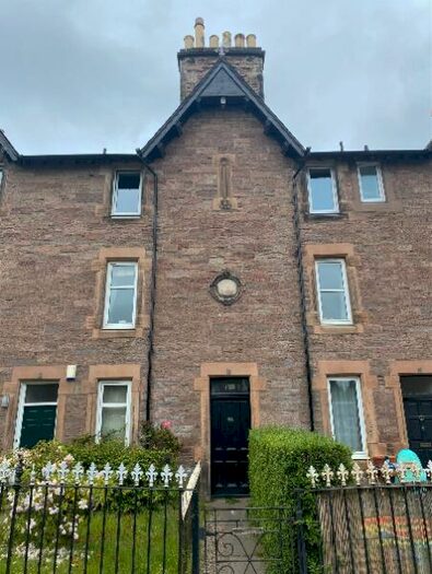 2 Bedroom Flat To Rent In Queen Street, Craigie, Perthshire, PH2