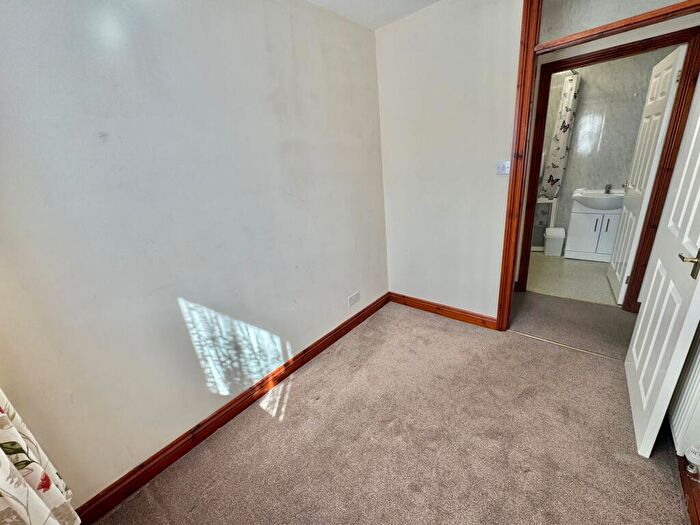 2 Bedroom Semi-Detached Bungalow For Sale In Moorbrooke, Hartshill, CV10
