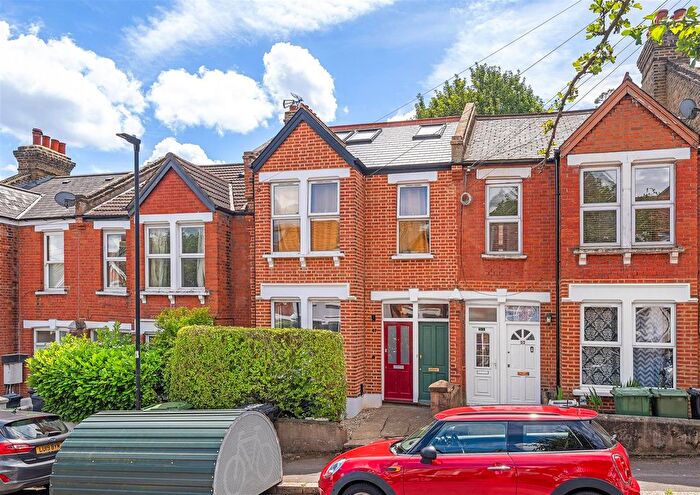 2 Bedroom Flat For Sale In Durban Road, West Norwood, SE27