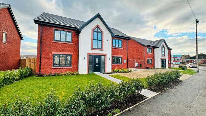 4 Bedroom Detached House For Sale In Carr Head Lane, Poulton-le-Fylde, Lancashire, FY6