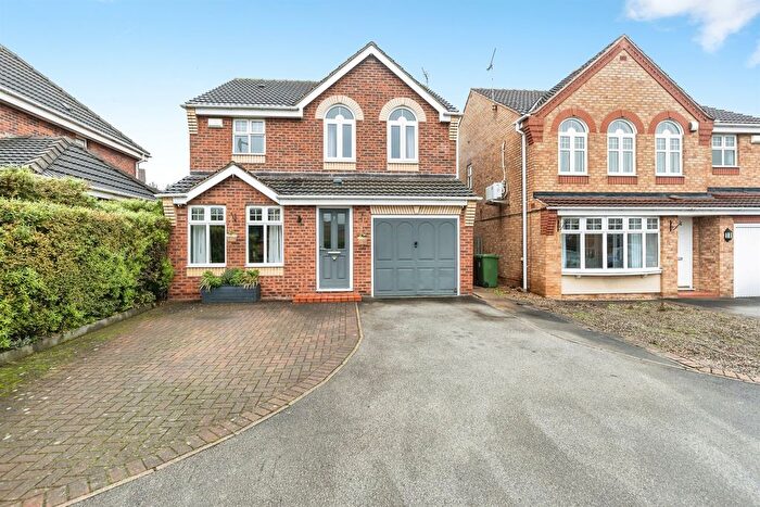 4 Bedroom Detached House For Sale In Chatsworth Avenue, Pontefract, WF8