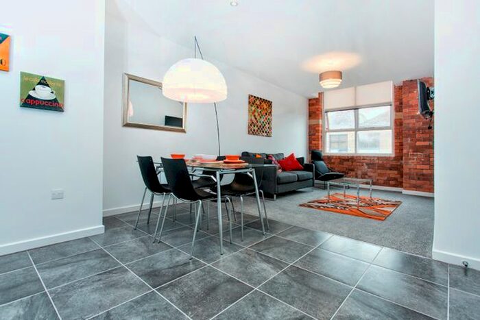 2 Bedroom Flat To Rent In Balme Street, City Centre, Bradford, BD1