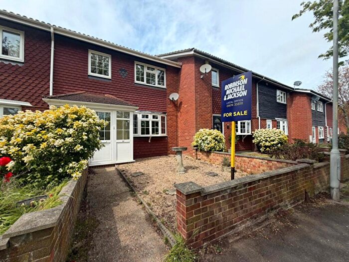 3 Bedroom Terraced House For Sale In Thong Lane, Gravesend, Kent, DA12