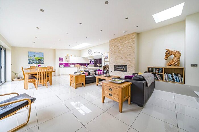 4 Bedroom Semi-Detached House For Sale In St Leonards, Exeter, EX2