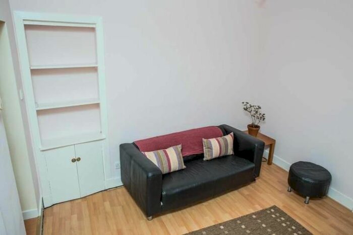 2 Bedroom Flat To Rent In Sunnybank Road, Aberdeen, AB24