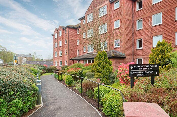 2 Bedroom Flat For Sale In Elphinstone Court, Kilmacolm, PA13