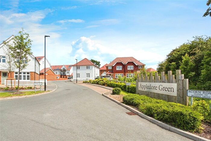 1 Bedroom Flat For Sale In Rother Drive, Tenterden, Kent, TN30