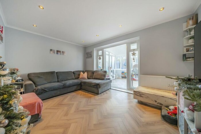 3 Bedroom Terraced House For Sale In Melfield Gardens, Beckenham Hill, SE6