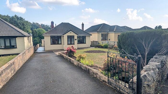 2 Bedroom Bungalow For Sale In Bath Road, Wells, BA5