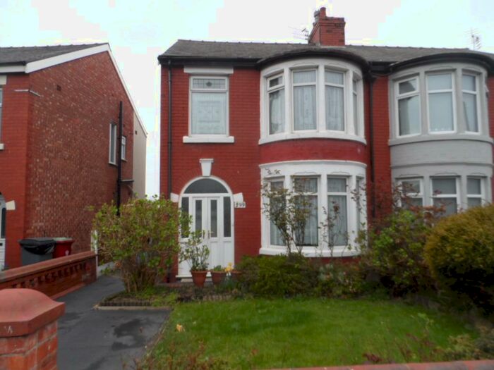 3 Bedroom Semi-Detached House To Rent In Park Road, Blackpool, FY1
