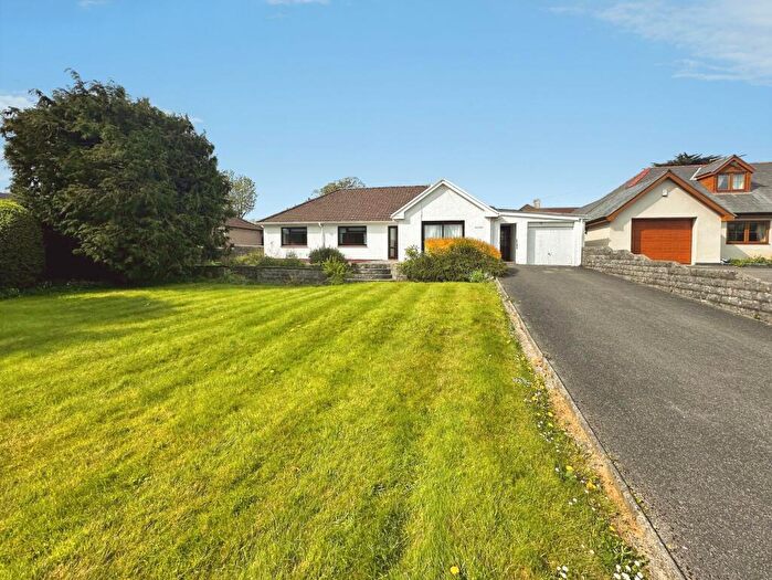 4 Bedroom Bungalow For Sale In Wind Street, Laleston, CF32