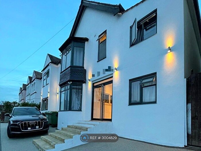 15 Bedroom Detached House To Rent In Buller Road, Thornton Heath, CR7
