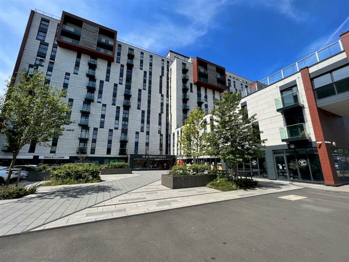 2 Bedroom Apartment To Rent In Victoria Avenue, Southend-On-Sea, SS2