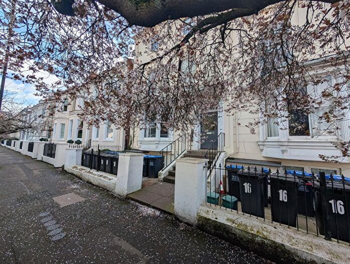 1 Bedroom Flat To Rent In / Leam Terrace, Leamington Spa, CV31