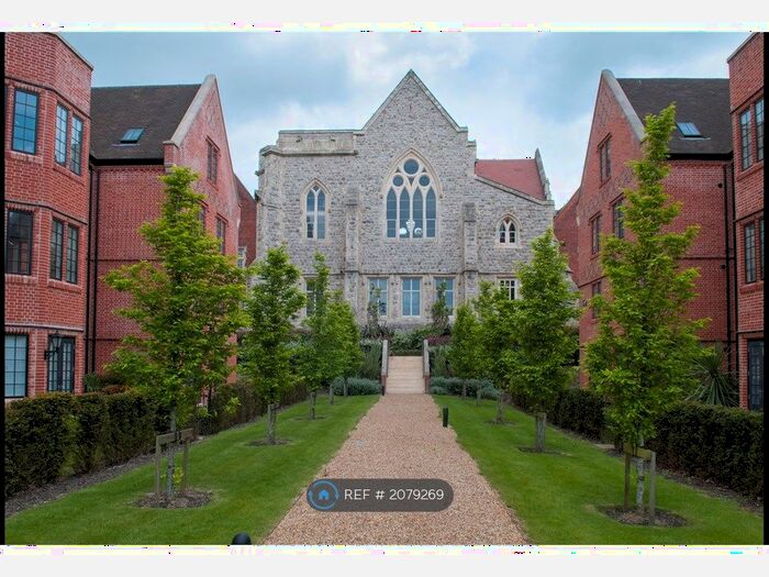 2 Bedroom Flat To Rent In The Galleries, Brentwood, CM14