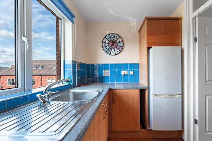 1 Bedroom Flat For Sale In Alderley Walk, Macclesfield, SK11