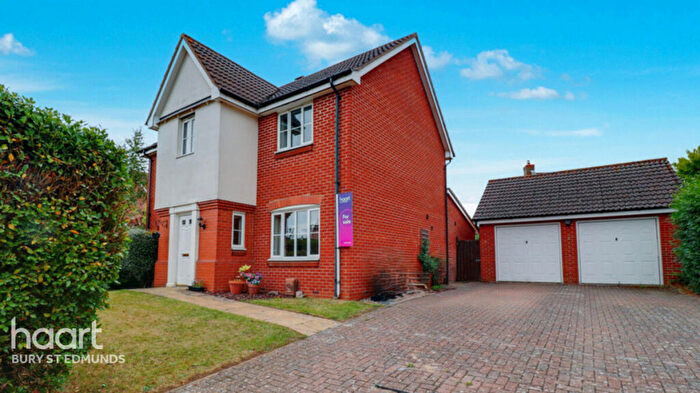 4 Bedroom Detached House To Rent In Holliday Close, Bury St Edmunds, IP32