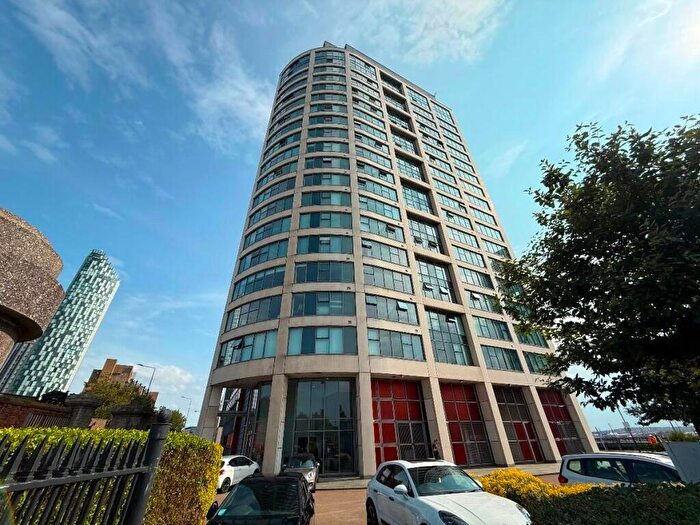 2 Bedroom Flat To Rent In William Jessop Way, Liverpool, Merseyside, L3