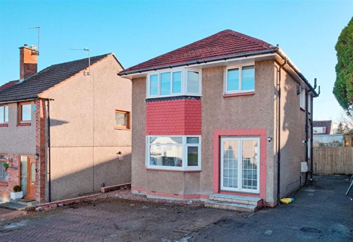 3 Bedroom Detached House For Sale In Wellhall Road, Hamilton, ML3