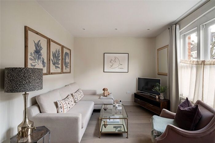 1 Bedroom Flat For Sale In Hazlebury Road, Fulham, London, SW6